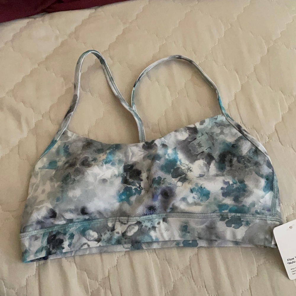 Brand new sports bra from Lululemon